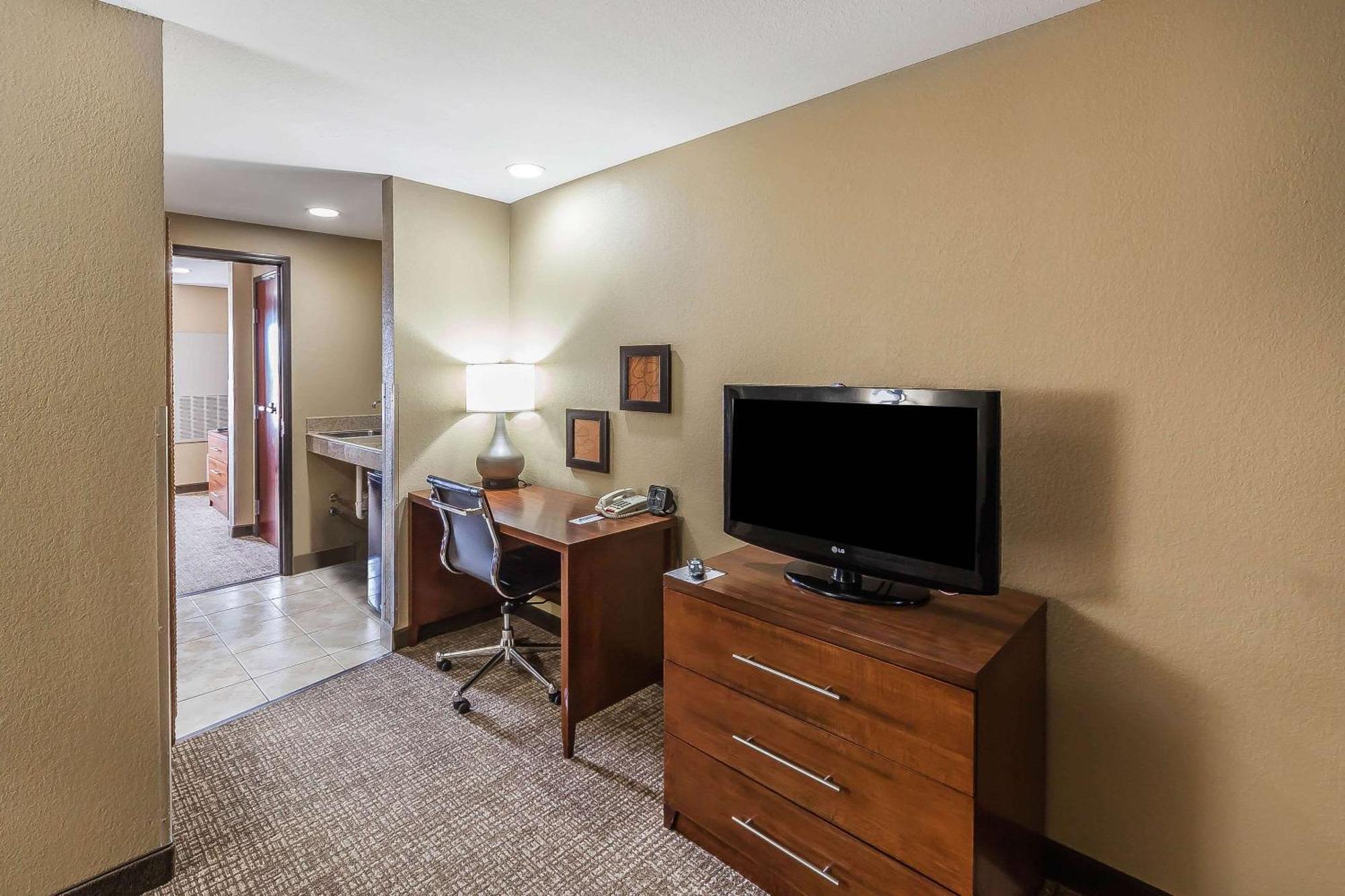 Comfort Suites Yukon - Sw Oklahoma City Екстер'єр фото
