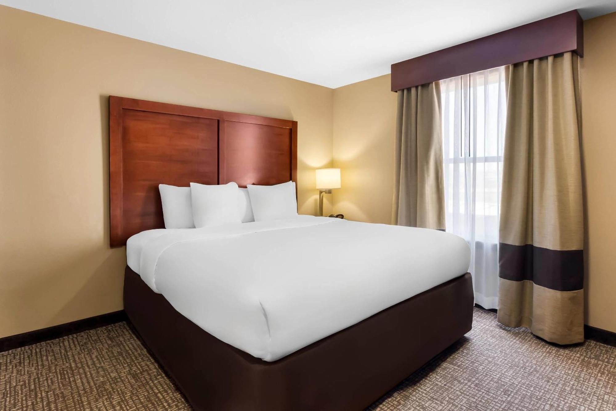Comfort Suites Yukon - Sw Oklahoma City Екстер'єр фото